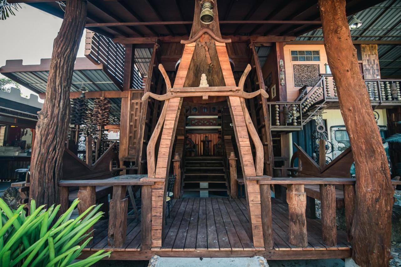 Suankaew​ Art​ Hostel​ Chonburi Ngoại thất bức ảnh