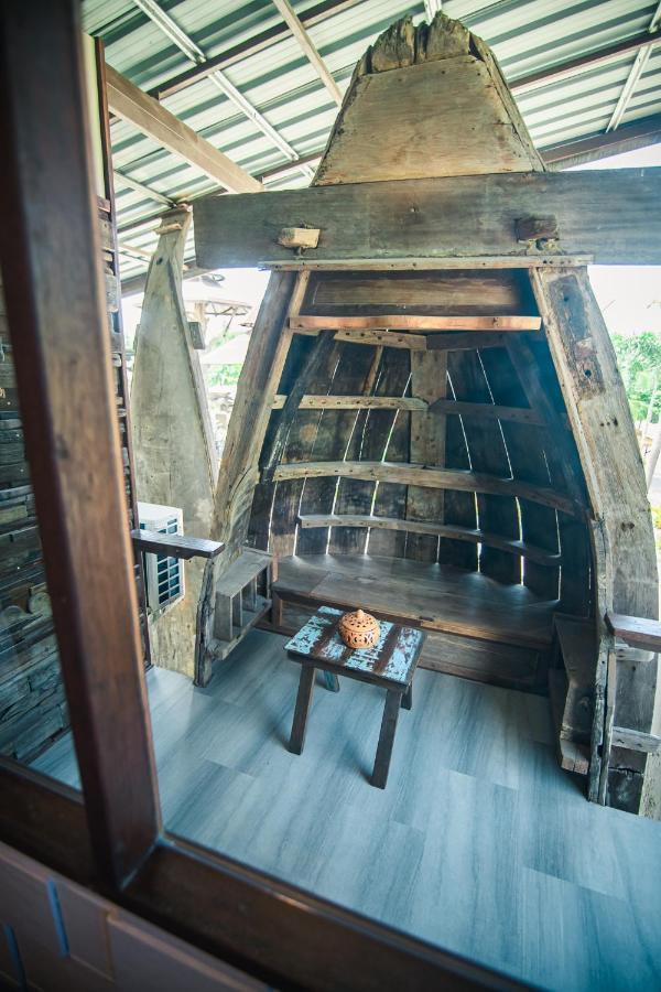 Suankaew​ Art​ Hostel​ Chonburi Ngoại thất bức ảnh