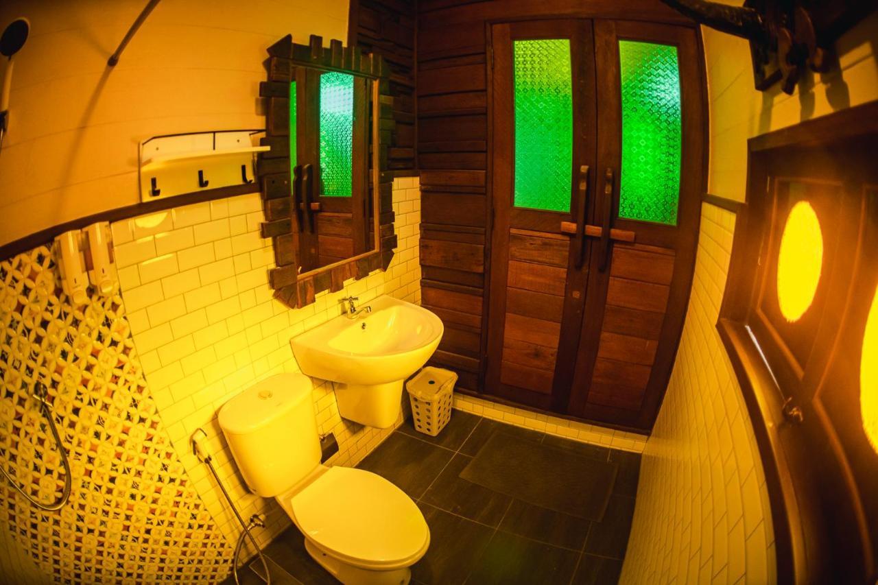 Suankaew​ Art​ Hostel​ Chonburi Ngoại thất bức ảnh