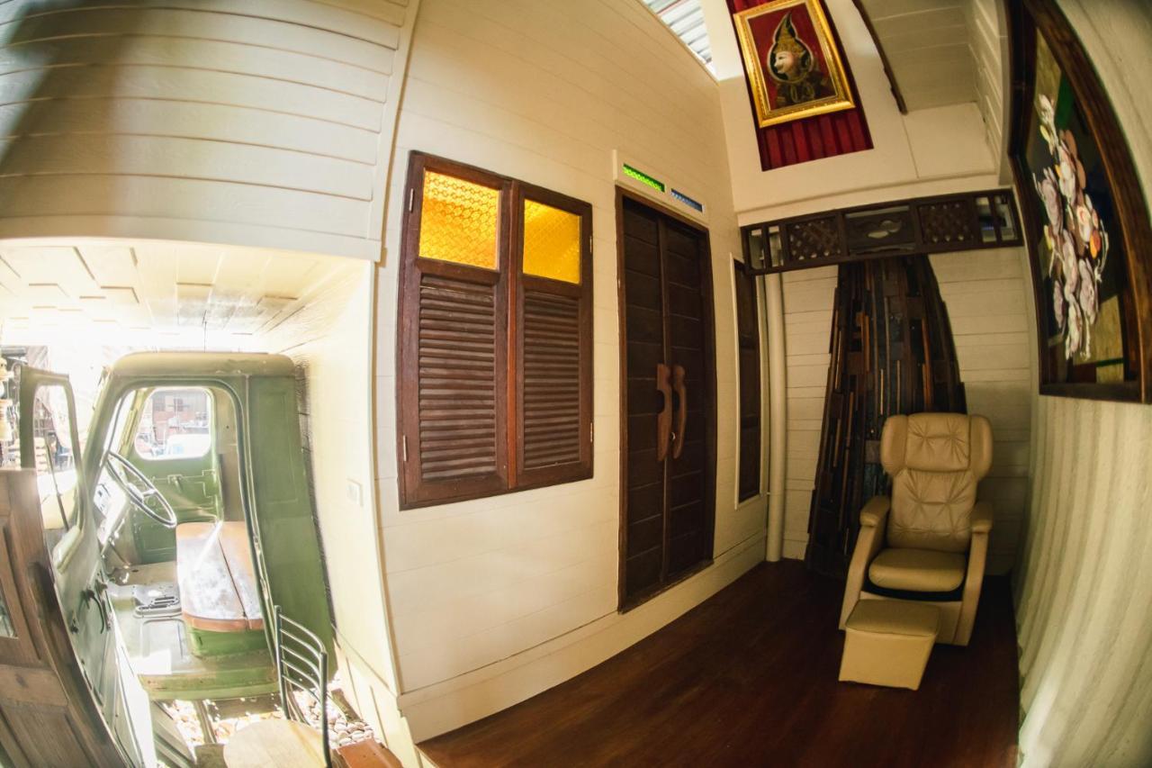 Suankaew​ Art​ Hostel​ Chonburi Ngoại thất bức ảnh