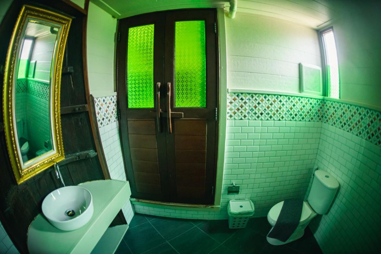 Suankaew​ Art​ Hostel​ Chonburi Ngoại thất bức ảnh